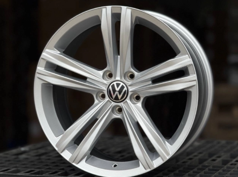 Литые диски Volkswagen Sebring VAG F7127 FlowForming SILVER FACE 17” 5x112 ET46 7J D57.1