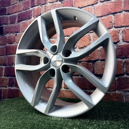 Khomen Wheels 6.5x17 5x114.3 et40 dia64.1
